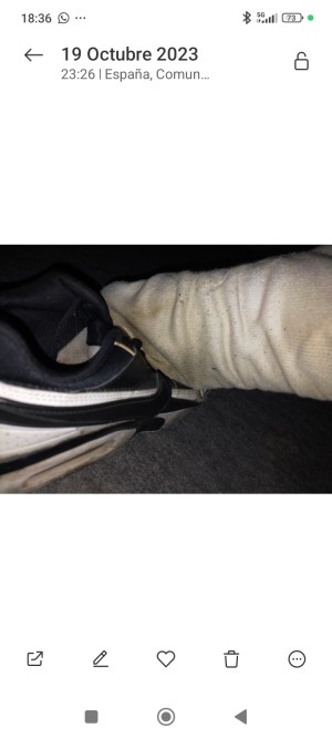 Xtudr - Danizapero: Bisexual very pig fetishist to the top of the feet, socks, stockings, super sweaty, super stinky... Very pig of the smel...