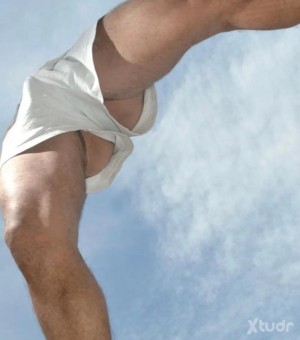 Xtudr - Dept: I'm only looking for well-endowed guys. Guys with big dicks and a bit of an asshole.