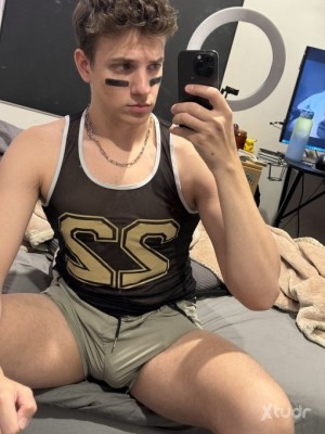 Xtudr - Richarddulec: Hello am an escort so I'm very hot and excited to have some fun with everyone here make sure you enjoy me well 
Intere...