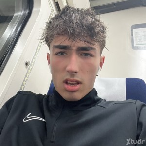 Xtudr - rape: Me molaria quedar con varios tíos a la vez, verme rodeado de pollas y que me violen, agarren, aten y fuercen