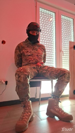 Xtudr - Alian: ??Sumiso para currelas doms para pasar buenos ratos y le mole someterme y putearme con otros tios. Tios en uniforme y mucho m...