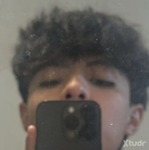 Xtudr - Patatatita: Soy nuevo en esto pero llama la atención no? Lit buena vibra soy  