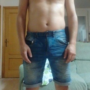 Xtudr - Amo28alc: Hello, I'm looking for real submissive men, no idiots, only serious and determined ones, no idiots. Don't ask me any quest...