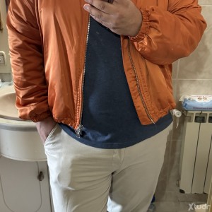 Xtudr - Edu0: Con casi 10 años de experiencia en el mundo BDSM tanto de sumiso como de amo, actualmente me considero un Amo firme, estricto ...