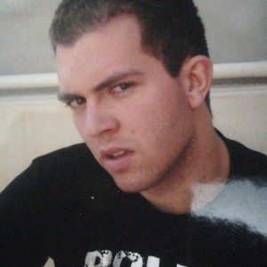 Xtudr - jonymasdem: I'm a hot guy.