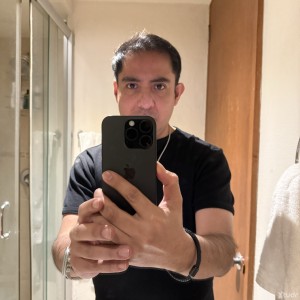 Xtudr - ObedecemeCDMX: I'm looking for a Dominant man. I prefer everything live.