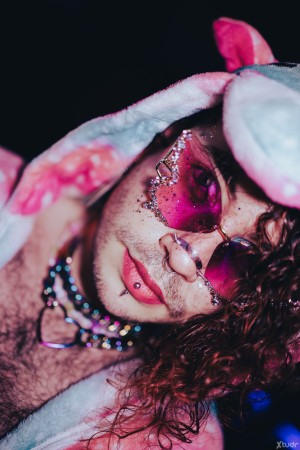 Xtudr - Sitri: 🦇🦄Gótico por fuera y un unicornio por dentro. El exceso es la tentación a la que nos somete el placer y yo estoy sometido a é...