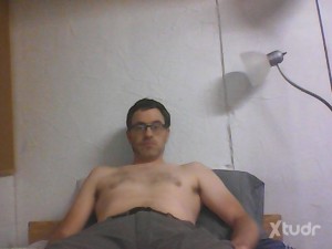 Xtudr - sexyslave: I am 37, brown hair, blue eyes, short beard.