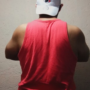 Xtudr - alanhot: 33 años. Macho Alfa, Cash Master, de pocas palabras. Mi cuerpo se construye en la obra y en el gym, bajo el peso del hierro...