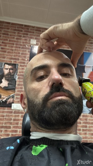 Xtudr - Tdoyrabo: Busco sumisos, PD está app es una puta mierda aquí no queda ni dios