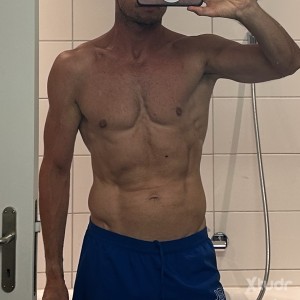 Xtudr - Julian_1323: Sporty guy is looking for fun: dildo play, fisting, etc. 