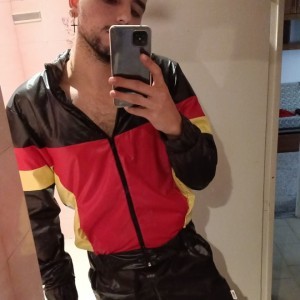 Xtudr - Kralath: I'm submissive, but that doesn't mean I let you do everything to me, besides I'm top
Interested in:
Mummification
Rubber
Bo...