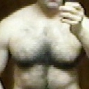 Xtudr - MusculoSumiso: Muscular, hairy, submissive