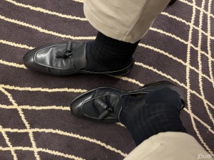 Xtudr - amispiesM: Busco esclavo para atender mis pies, culo, huevos y polla. Practicas que busco aunque no obligatorias, control castidad, ...