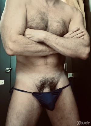 Xtudr - Sumisosc: Submissive with little experience