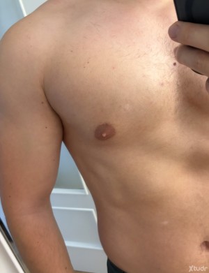 Xtudr - Lofarting: Busco amo musculado que me tire pedos en la cara y meos. Abierto a probar scat