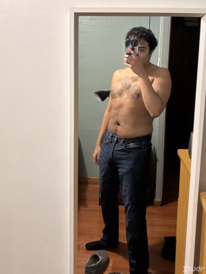Xtudr - agusss: Buscando con quién compartir morbos, sesiones, etc
No me limito por la edad del otro, pero de preferencia jovenes 👀
