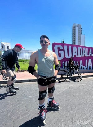 Xtudr - Fistmenow: Quiero sentir por primera vez un puño dentro de mi