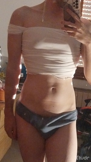 Xtudr - 19EsclavoPorOlor: Young piggy and responsible guy, I would ideally love to have a fixed dominant man who likes above all to be addic...
