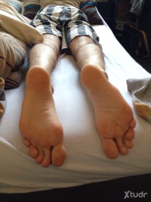 Xtudr - slave56: Serious masculine man, stable, honest, respectful, submissive and above all loyal, dedicated, helpful, affectionate, with c...