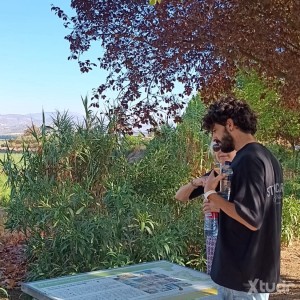 Xtudr - third: Busco hombre Masculino, dominante. Que le flipe que le toquen pies y le coman el culo.