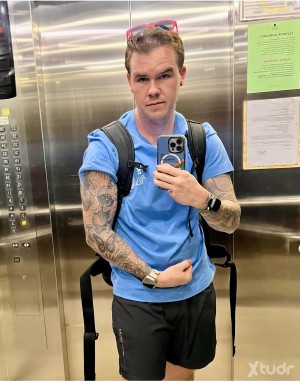 Xtudr - Markbadwell: Looking for life partner 