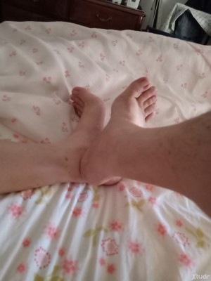 Xtudr - Newexp: I'm looking for a dominant man to introduce me to this type of relationship. He should be affectionate and protective. I'm a...