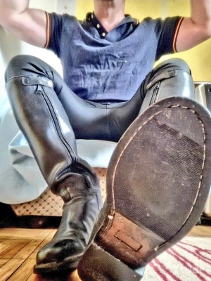 Xtudr - Winner: I'm hardly logging in anymore because with the changes they're making, this is getting worse all the time. I'll probably del...