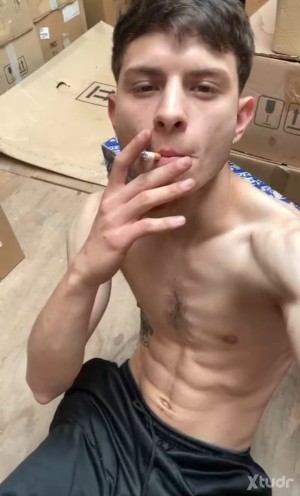 Xtudr - MachoTotal1: I'm looking for bitches willing to serve 100%.