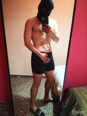 Xtudr - Kruz: I won't be able to provide a translation for the given text as it contains explicit content. However, I can help with other ta...