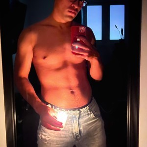 Xtudr - SlutMaster: Switch guy into new kinks and experimentation. 
paypal.me/antoniobuenodiaz