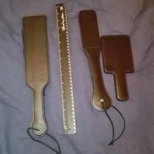 Xtudr - mudarris: 52-year-old man, 173cm, 70kg. 
Dominant man into English discipline looking for mature men to discipline between 45 and 60...