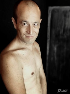 Xtudr - Act-Morbo: - SOY: Activo, cañero y muy morboso.
- BUSCO: Sexo ocasional, cerdeo, cerveceo... todo siempre de buen rollo.
- ME MOLA: ...
