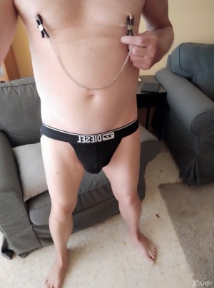 Xtudr - sumsopies: Sumiso. Te como los pies, me los restriegas por donde quieras. Como culo, rabo, lo que ordenes. También para juegos con o...