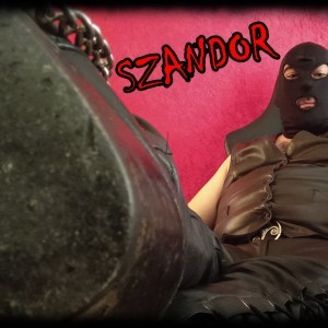 Xtudr - SZANDOR:  Me gusta que me miren mientras me masturbo y pruebo cosas nuevas y extremas mientras hago videos, es algo que me excita mu...