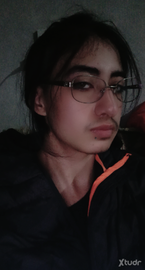 Xtudr - Noku: Hello, I'm a trans boy, on testosterone, not yet operated on. I would like to learn more about BDSM and have encounters.