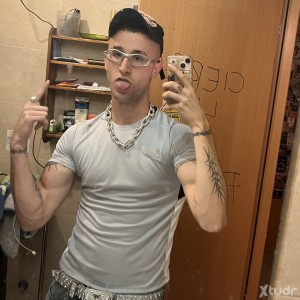 Xtudr - nenee:  T atreves, perro?