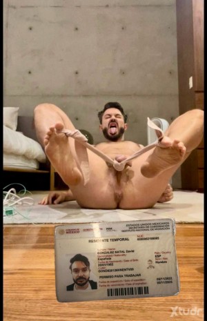 Xtudr - dd82h: Soy una perra española adicta al findom, buscando un amo brasileño duro que me convierta en su objeto personal 