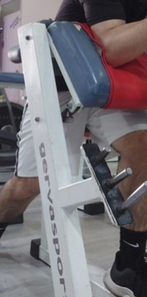 Xtudr - Kik-sub: Chico joven, sumiso hetero, en busca de un Dom Alpha, a ser posible de Sevilla. Busco  Amo y Señor, no busco marear y menos...