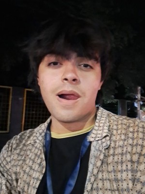 Xtudr - dzeiq1t8: Soy nuevo en esto, pero estoy dispuesto a obedecer y aprender.
Llámame como quieras, puedo ser esclavo o mascota. Tengo po...