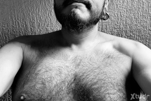 Xtudr - brd01: Obediente, gusto por ser humillado, golpeado y sodomizado. Entron, morboso, exhibicionista, nudista y amante de pies. 🤤👣
