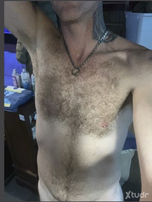 Xtudr - sshhhhfun: Hard penises to fuck me, horny men with big penis, tasting and swallowing big cumshots, etc., ask age and size are not im...