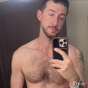 Xtudr - Justin617: Looking for a genuine connection and someone who values honesty, good communication, and shared experiences. I believe in...