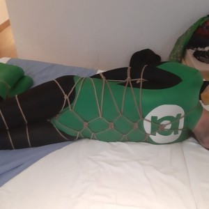 Xtudr - Slvmich: Submissive interested in consensual and safe encounters. I love licking feet, being tied up, being gagged and being masturb...