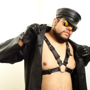 Xtudr - martincl: I'm looking for boot-licking dogs, submissive and hot ones to expand new limits.
Lover of leather, latex and similar, of d...