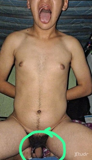 Xtudr - Anonimou: Joven (1////7 años) puta y maricona, busco un macho que me humille por ser pito chico y me demuestre mi lugar como la zorr...