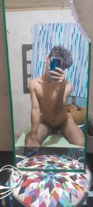 Xtudr - MariconGay: I'm looking for a dominant man who will use me as a punching bag, and daily wants to fuck me with weapons or a gun.