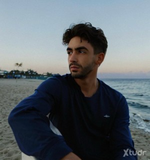 Xtudr - DomGagExpert: De Valencia, con mucha experiencia y ganas de dominar. No entro mucho por aquí. Telegram: @raw_cu