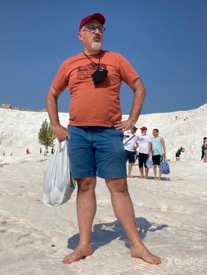 Xtudr - Xibori: Caring daddy and foot fetishist. I'm looking for a young footfriend, max 30 years old.
I also enjoy foot torture, especially...
