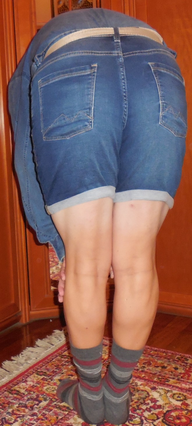 Xtudr - CHICOS EN SHORTS quiero unos buenos azotes en los muslos desnudos y nalgas enfundadas en mis shorts ajustados, zona Bilbao, sin sitio